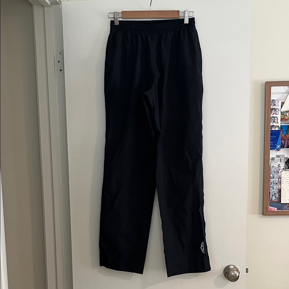 🏷️ NWOT Sun Mountain Women's Black Athletic Pants - Picture 2 of 9